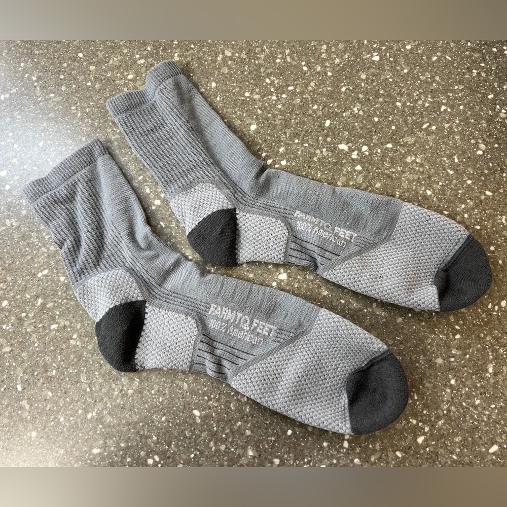 7 Pairs of Farm To Feet Damascus Lightweight 3/4 Crew Socks